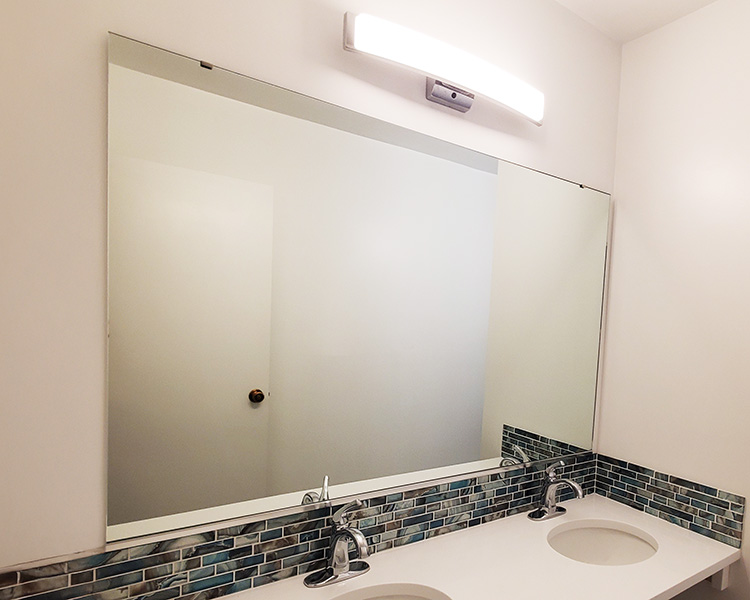 Chicago Glass Custom Bathroom Mirrors