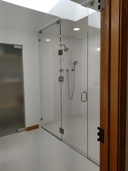 Custom Multi-Panel | Creative Mirror & Shower